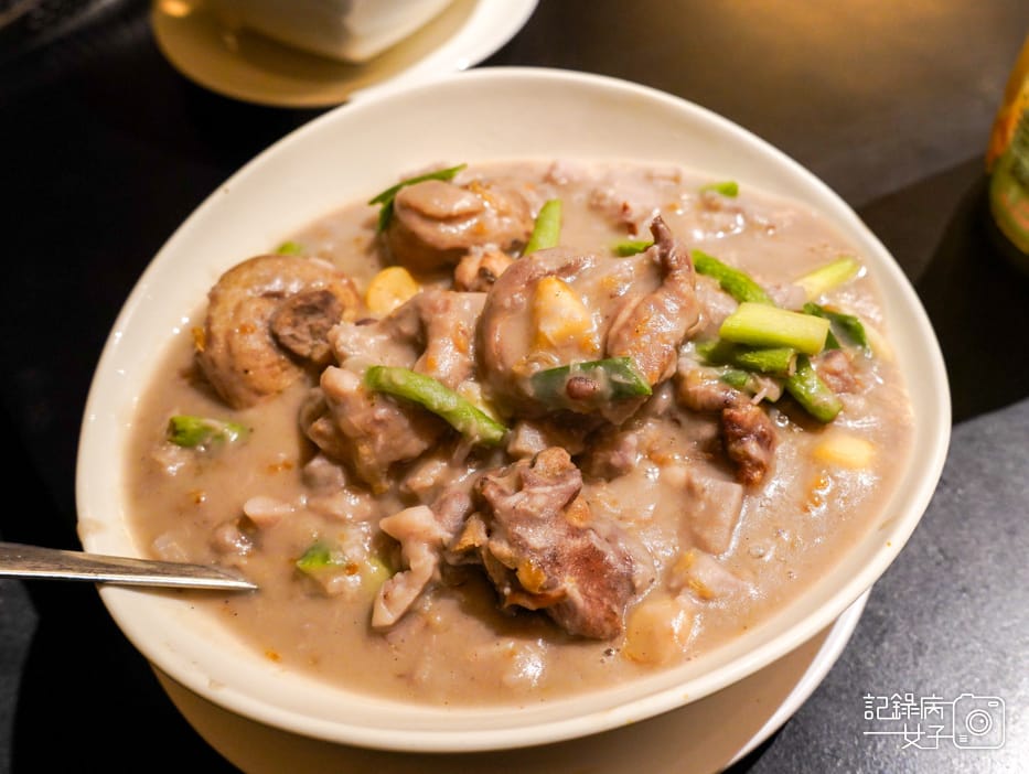 27桃園麻瓜煮味黑嚕嚕皮蛋滷肉麻辣鍋金瓜雞湯老皮嫩肉.jpg 27桃園麻瓜煮味黑嚕嚕皮蛋滷肉麻辣鍋金瓜雞湯老皮嫩肉.jpg