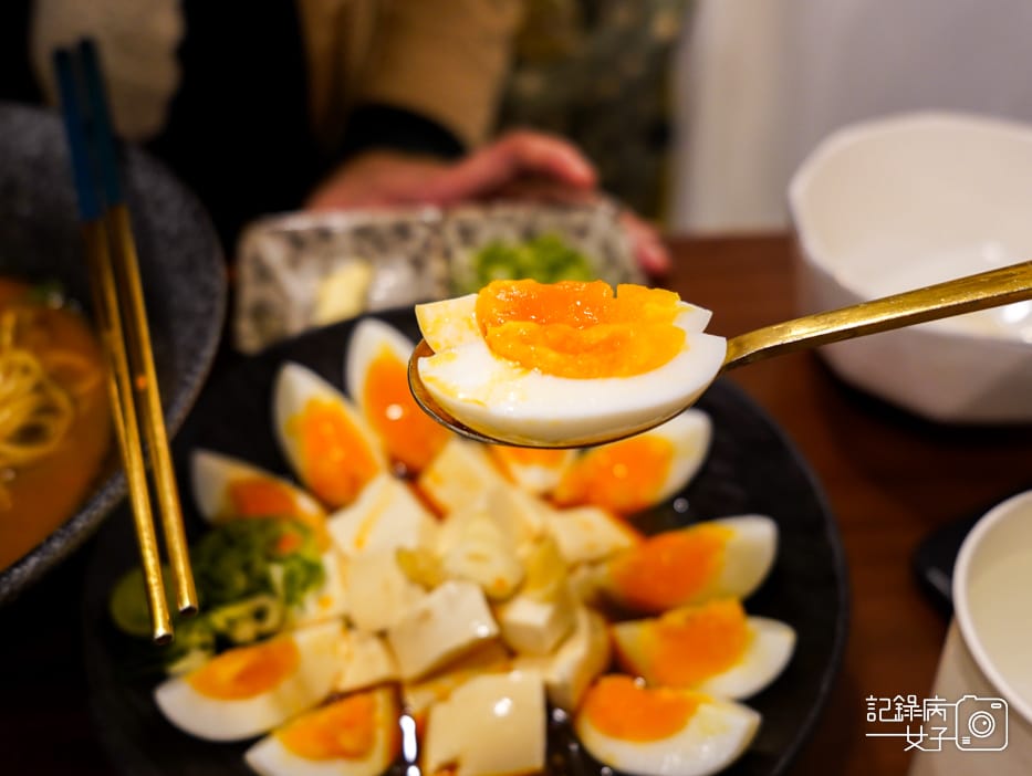 24華山三創湯神頂級和牛牛肉麵番茄牛肉麵溏心蛋.jpg 24華山三創湯神頂級和牛牛肉麵番茄牛肉麵溏心蛋.jpg