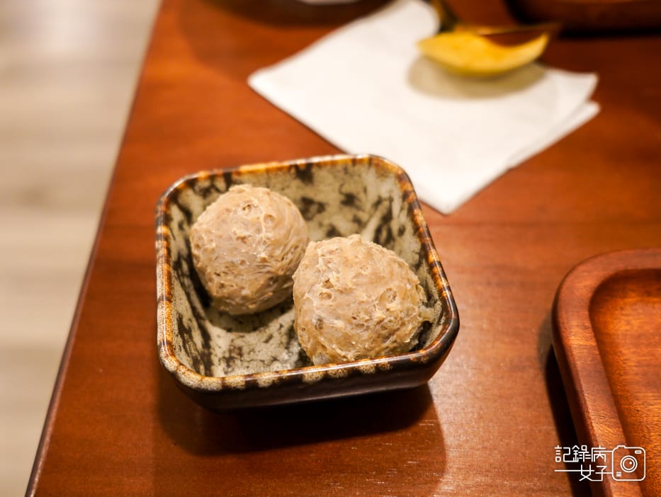 33華山三創湯神頂級和牛牛肉麵牛骨湯頭 M9和牛牛肉麵潮州牛肉丸.jpg 33華山三創湯神頂級和牛牛肉麵牛骨湯頭 M9和牛牛肉麵潮州牛肉丸.jpg