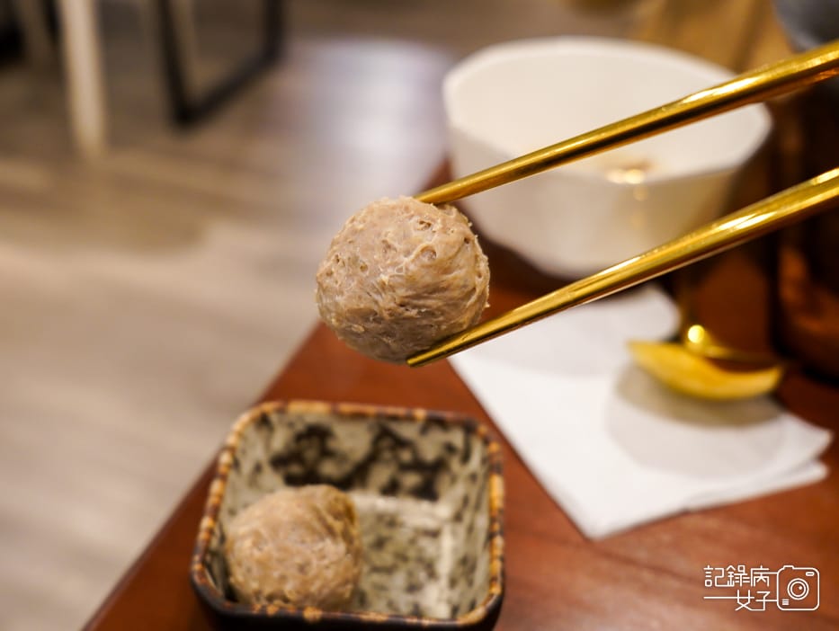 35華山三創湯神頂級和牛牛肉麵牛骨湯頭 M9和牛牛肉麵潮州牛肉丸.jpg 35華山三創湯神頂級和牛牛肉麵牛骨湯頭 M9和牛牛肉麵潮州牛肉丸.jpg