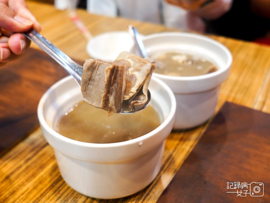 15新北中和南勢角青丹扎西新疆青藏料理紅景天羊肉湯.jpg 15新北中和南勢角青丹扎西新疆青藏料理紅景天羊肉湯.jpg