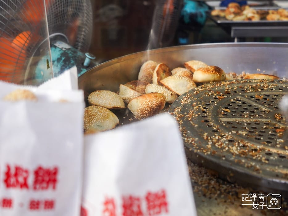 12新北三重龍門胡椒餅龍門小酥餅甜餅.jpg
