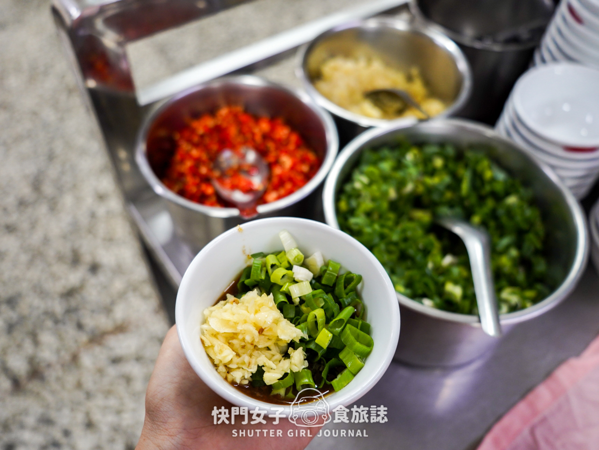 【台南 中西區】小豪洲沙茶爐 x 中正總店老字號沙茶鍋 x 豐盛肉盤火鍋料 - 第12張圖 【台南 中西區】小豪洲沙茶爐 x 中正總店老字號沙茶鍋 x 豐盛肉盤火鍋料