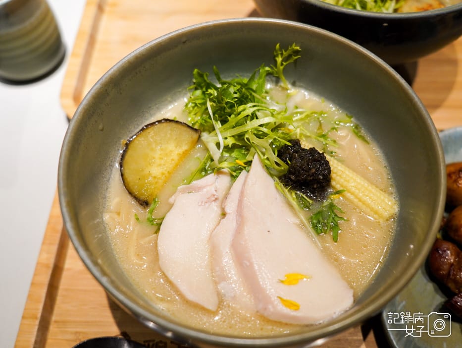 20雞湯桑拉麵雞白湯拉麵綜合燒鳥串燒雞肉丸甜點.jpg 20雞湯桑拉麵雞白湯拉麵綜合燒鳥串燒雞肉丸甜點.jpg