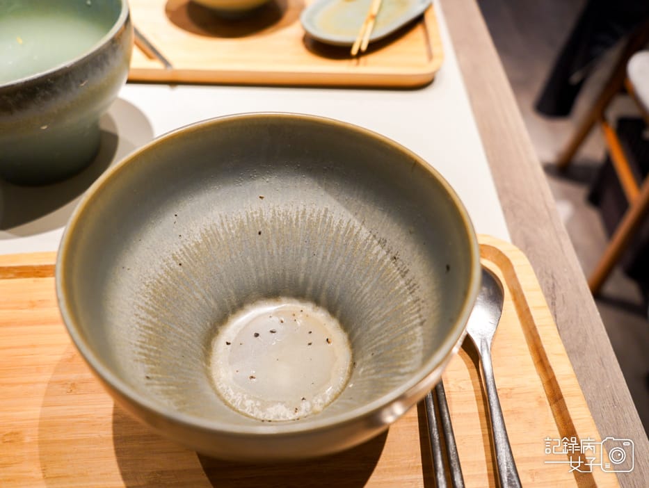 36雞湯桑拉麵雞白湯拉麵綜合燒鳥串燒雞肉丸甜點.jpg 36雞湯桑拉麵雞白湯拉麵綜合燒鳥串燒雞肉丸甜點.jpg