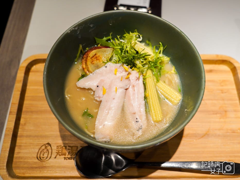 14雞湯桑拉麵雞白湯拉麵綜合燒鳥串燒雞肉丸甜點.jpg 14雞湯桑拉麵雞白湯拉麵綜合燒鳥串燒雞肉丸甜點.jpg