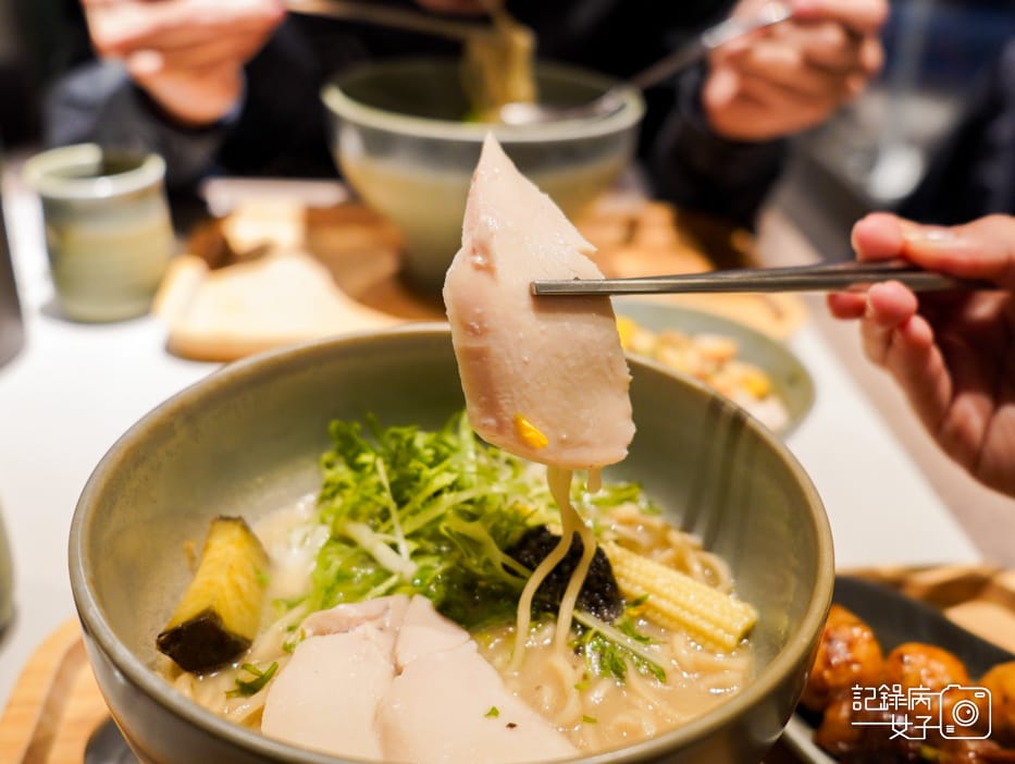 25雞湯桑拉麵雞白湯拉麵綜合燒鳥串燒雞肉丸甜點.jpg 25雞湯桑拉麵雞白湯拉麵綜合燒鳥串燒雞肉丸甜點.jpg