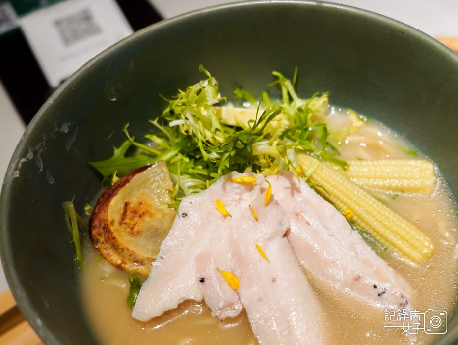 15雞湯桑拉麵雞白湯拉麵綜合燒鳥串燒雞肉丸甜點.jpg 15雞湯桑拉麵雞白湯拉麵綜合燒鳥串燒雞肉丸甜點.jpg