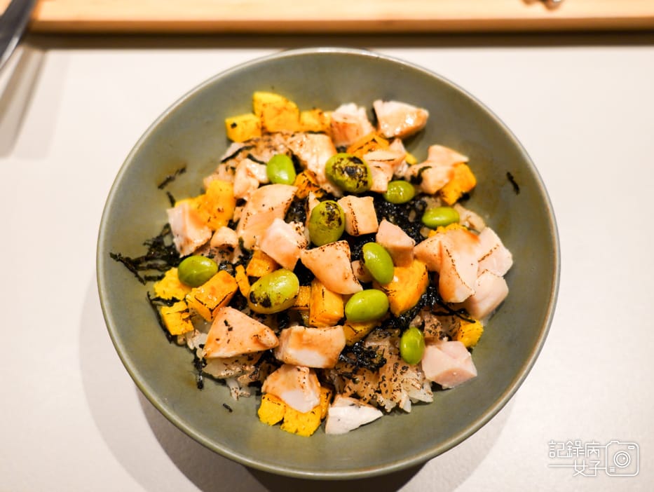 29雞湯桑拉麵雞白湯拉麵綜合燒鳥串燒雞肉丸甜點.jpg 29雞湯桑拉麵雞白湯拉麵綜合燒鳥串燒雞肉丸甜點.jpg