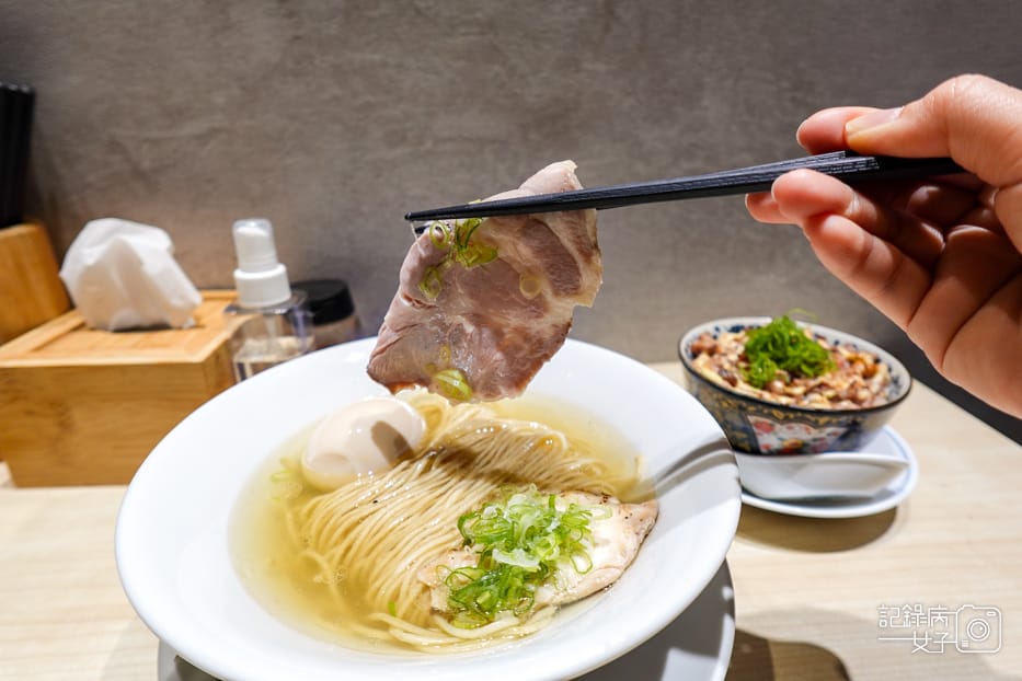 14內湖東湖麵屋昕家鹽味雞湯拉麵鹽味拉麵限量叉燒飯.jpg 14內湖東湖麵屋昕家鹽味雞湯拉麵鹽味拉麵限量叉燒飯.jpg