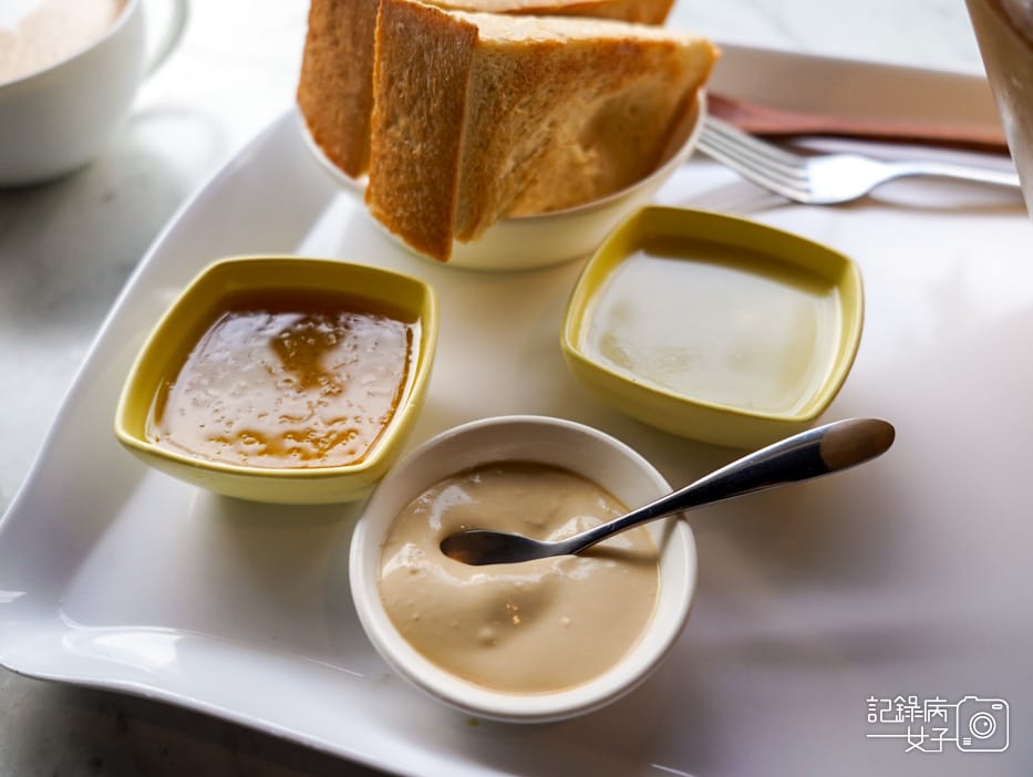 15華山丘比手作土司早午餐木盆沙拉帕尼尼三明治丘比早午餐丘比木盆沙拉.jpg 15華山丘比手作土司早午餐木盆沙拉帕尼尼三明治丘比早午餐丘比木盆沙拉.jpg