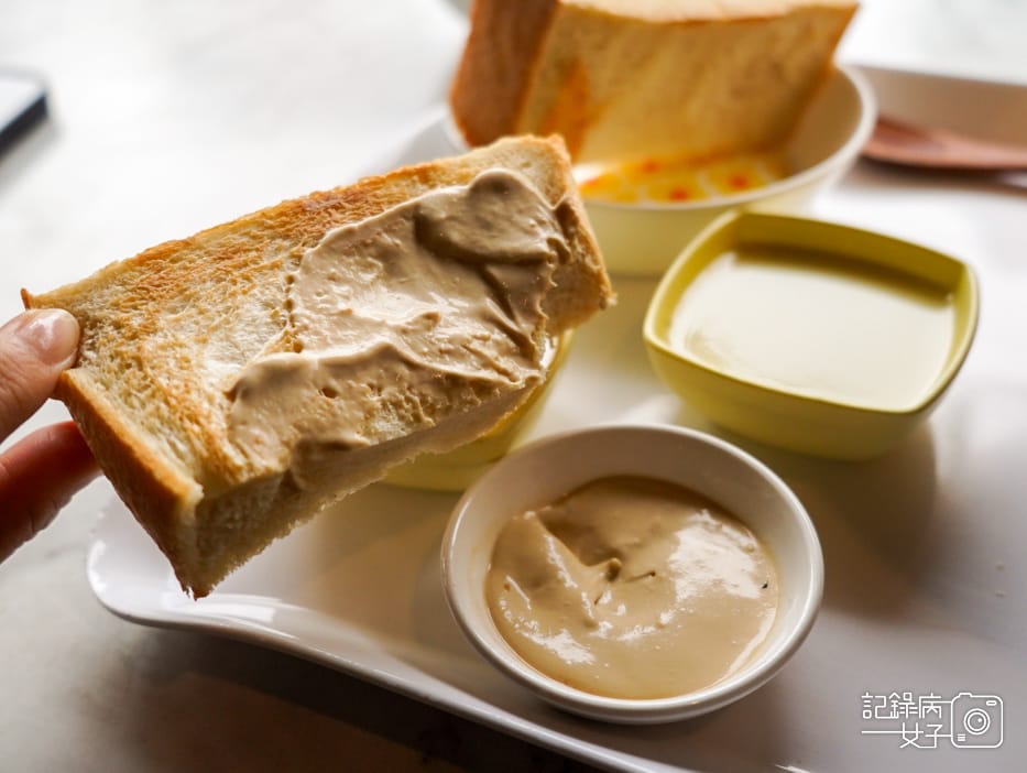 18華山丘比手作土司早午餐木盆沙拉帕尼尼三明治丘比早午餐丘比木盆沙拉.jpg 18華山丘比手作土司早午餐木盆沙拉帕尼尼三明治丘比早午餐丘比木盆沙拉.jpg