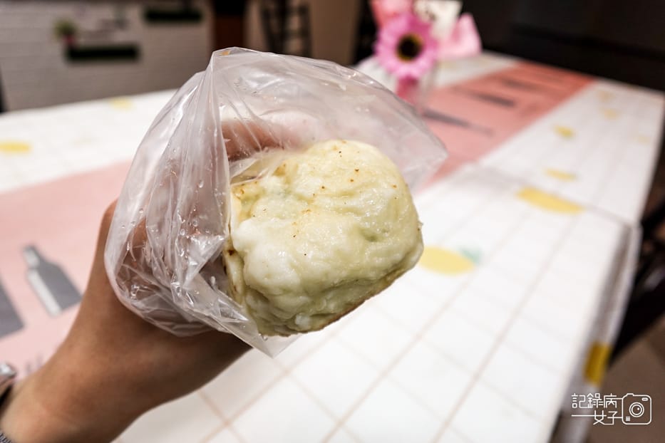 6南港傳說水煎包塔香雞肉包子韭菜粉絲包子韭菜水煎包.jpg