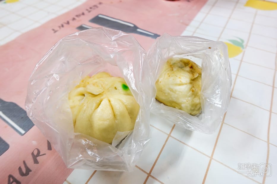 1南港傳說水煎包塔香雞肉包子韭菜粉絲包子韭菜水煎包.jpg