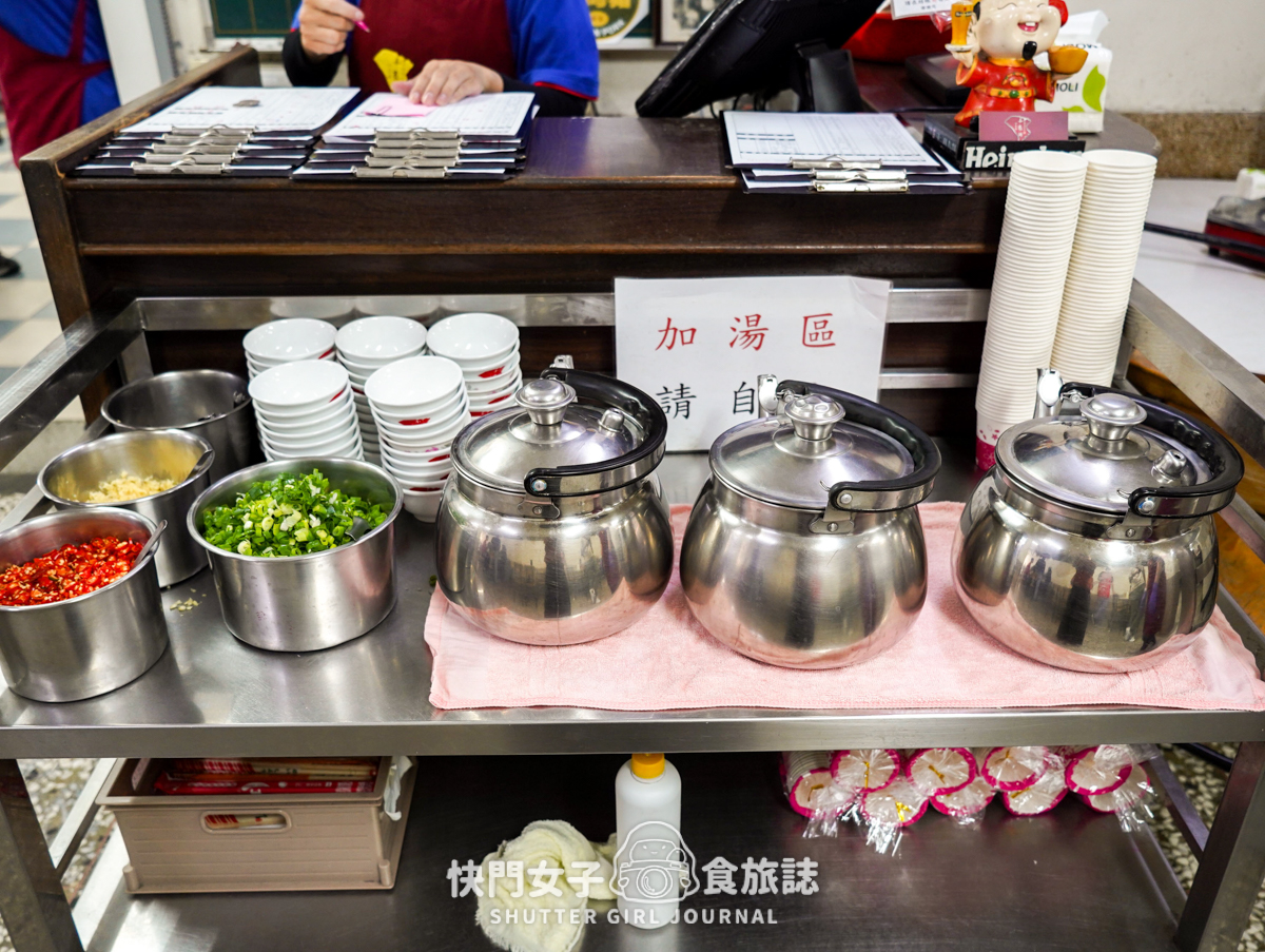 【台南 中西區】小豪洲沙茶爐 x 中正總店老字號沙茶鍋 x 豐盛肉盤火鍋料 - 第10張圖 【台南 中西區】小豪洲沙茶爐 x 中正總店老字號沙茶鍋 x 豐盛肉盤火鍋料