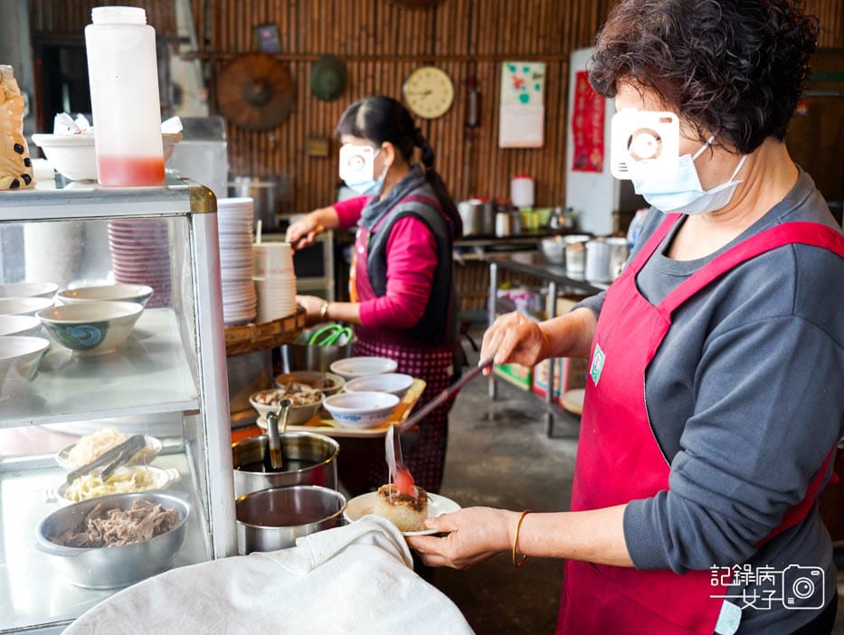 4嘉義竹崎鄉阿仁古早味碗粿嘉義早餐筒仔米糕炒麵.jpg 4嘉義竹崎鄉阿仁古早味碗粿嘉義早餐筒仔米糕炒麵.jpg