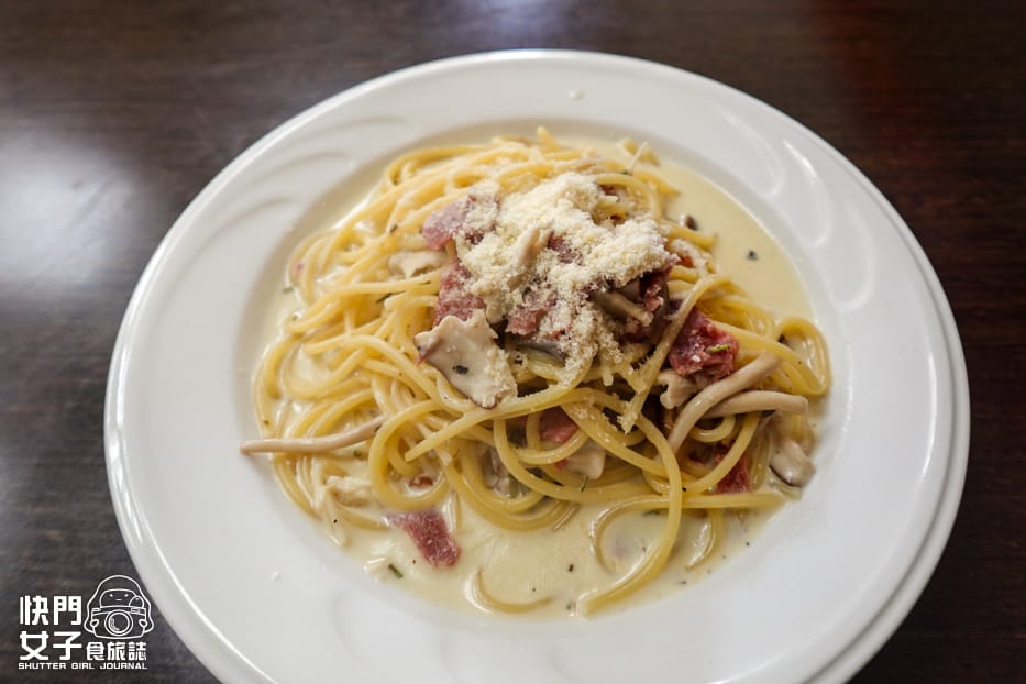 2內湖東湖四姐的義大利麵四姊的意大利麵白酒清炒蛤蜊奶醬培根.jpg