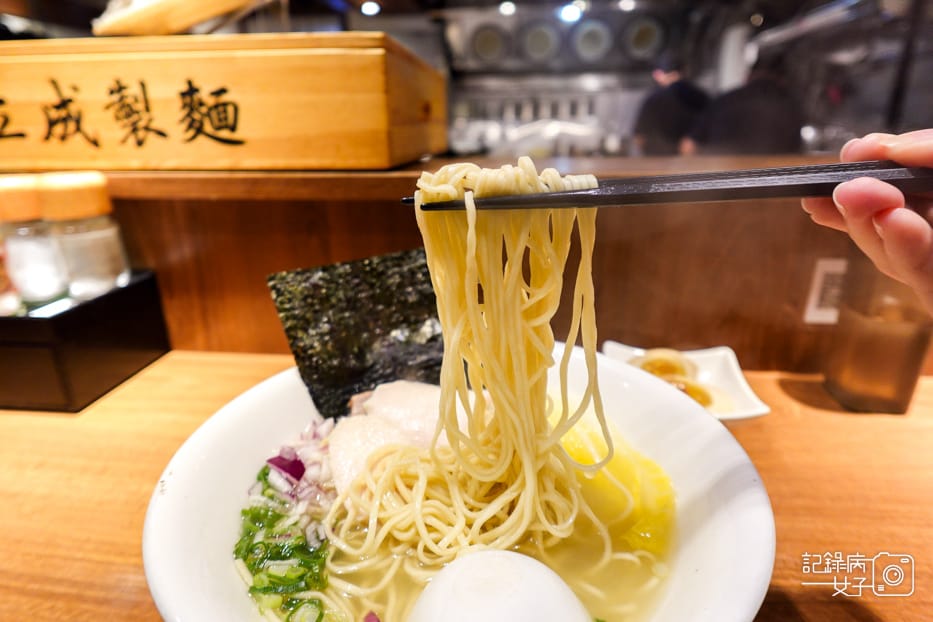 31士林劍潭長生塩人招牌鹽味拉麵雙倍肉片豚叉燒舒肥雞.jpg 31士林劍潭長生塩人招牌鹽味拉麵雙倍肉片豚叉燒舒肥雞.jpg