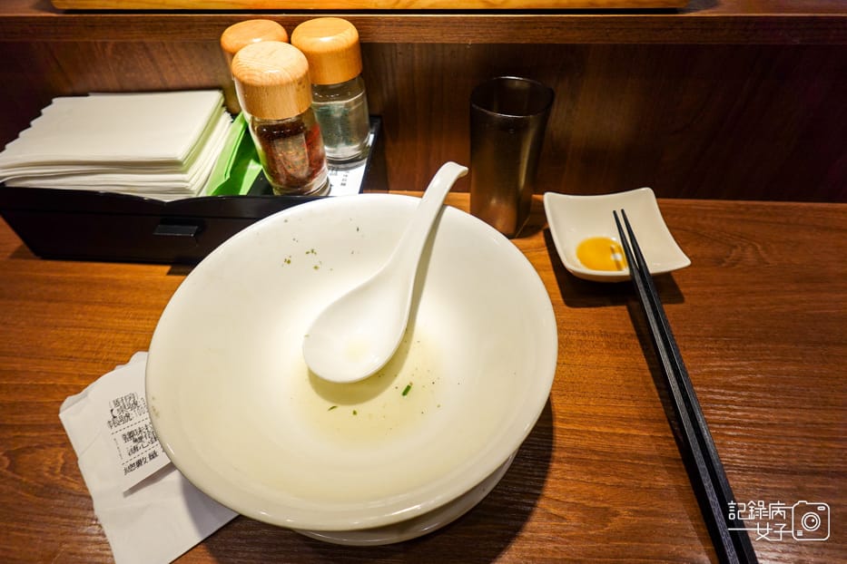 38士林劍潭長生塩人招牌鹽味拉麵雙倍肉片豚叉燒舒肥雞.jpg 38士林劍潭長生塩人招牌鹽味拉麵雙倍肉片豚叉燒舒肥雞.jpg