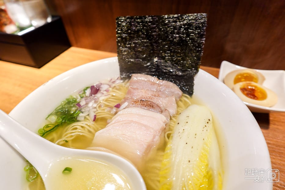 22士林劍潭長生塩人招牌鹽味拉麵雙倍肉片豚叉燒舒肥雞.jpg 22士林劍潭長生塩人招牌鹽味拉麵雙倍肉片豚叉燒舒肥雞.jpg