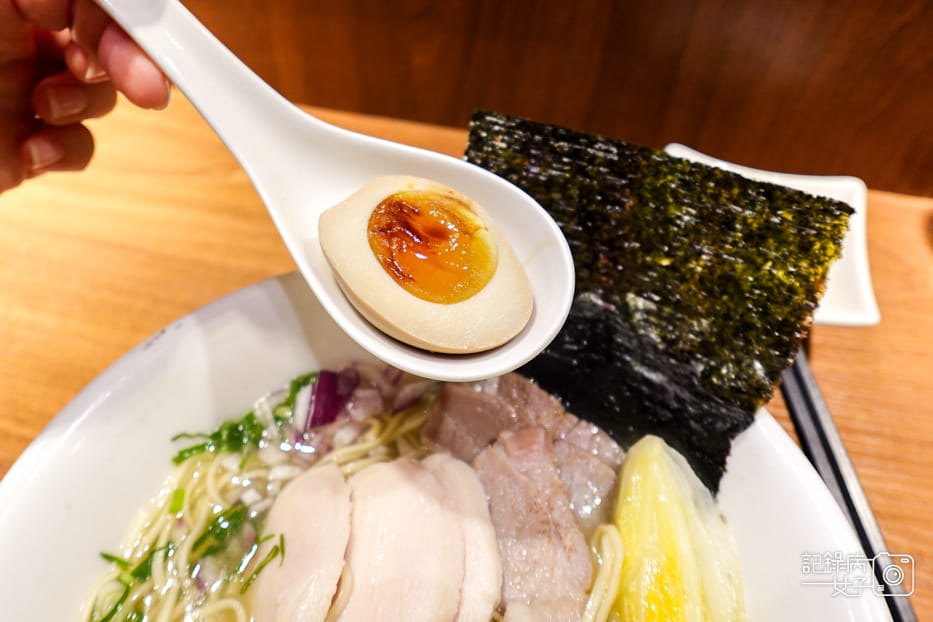 37士林劍潭長生塩人招牌鹽味拉麵雙倍肉片豚叉燒舒肥雞.jpg 37士林劍潭長生塩人招牌鹽味拉麵雙倍肉片豚叉燒舒肥雞.jpg