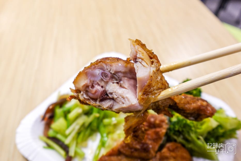 4內湖康寧雞腿達人烤雞腿便當炸雞排便當.jpg 4內湖康寧雞腿達人烤雞腿便當炸雞排便當.jpg