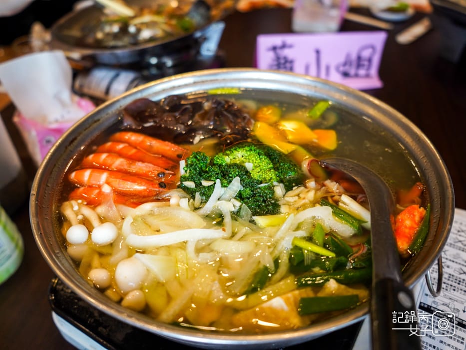 36嘉義合菜梅山餐館招牌梅子雞蠔香豬腱排養生日式海鮮火鍋.jpg 36嘉義合菜梅山餐館招牌梅子雞蠔香豬腱排養生日式海鮮火鍋.jpg