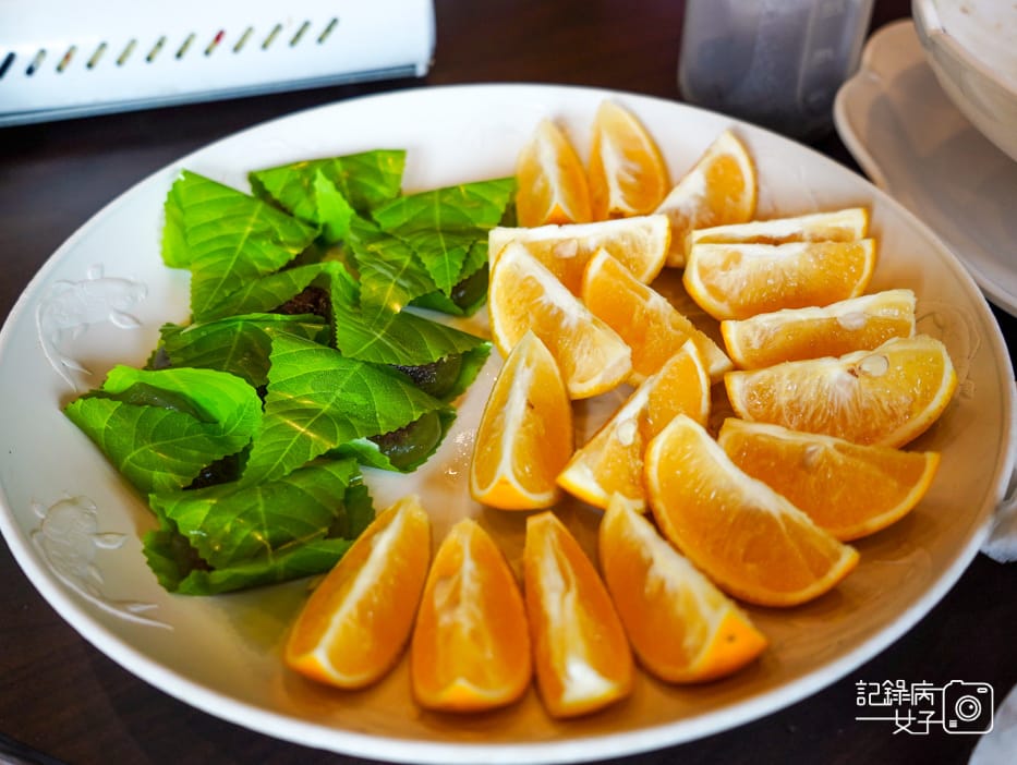 39嘉義合菜梅山餐館招牌梅子雞蠔香豬腱排養生日式海鮮火鍋.jpg 39嘉義合菜梅山餐館招牌梅子雞蠔香豬腱排養生日式海鮮火鍋.jpg