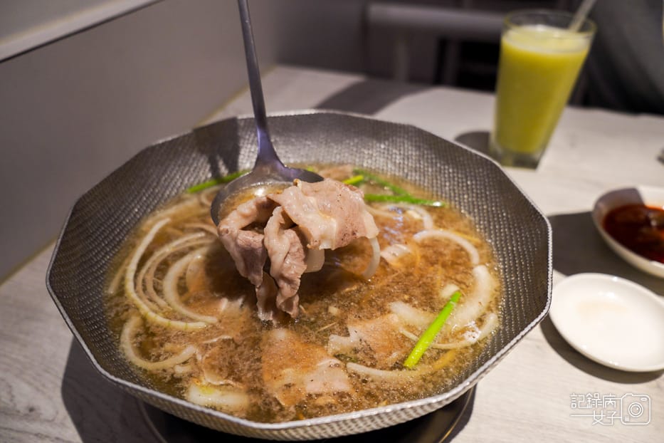 21台中輕井澤三山燒肉三山牛肉湯牛肉火鍋.jpg 21台中輕井澤三山燒肉三山牛肉湯牛肉火鍋.jpg