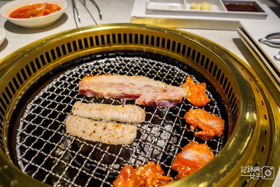 30台中輕井澤三山燒肉豬五花松阪豬.jpg 30台中輕井澤三山燒肉豬五花松阪豬.jpg