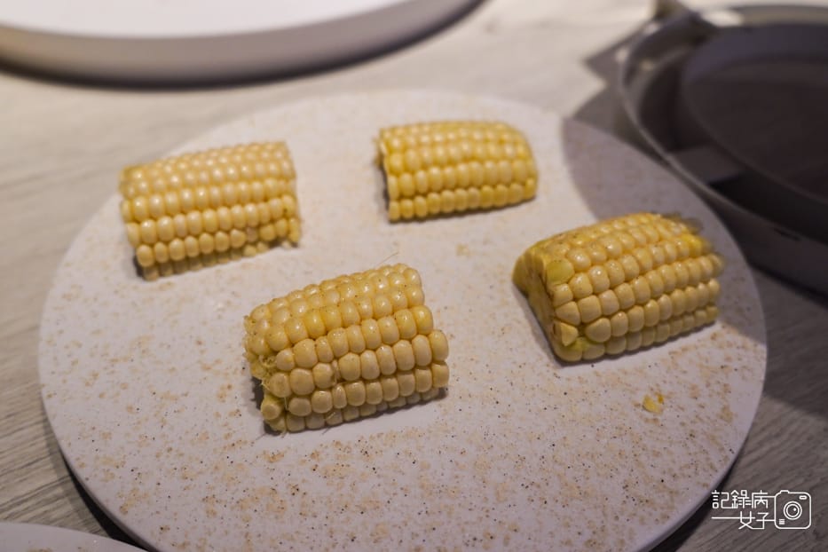 61專人代烤草蝦蛤蜊鮮蚵櫛瓜水果玉米.jpg 61專人代烤草蝦蛤蜊鮮蚵櫛瓜水果玉米.jpg