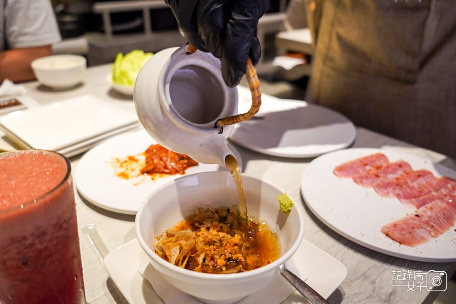 23台中輕井澤三山燒肉和風鮭魚茶漬飯.jpg 23台中輕井澤三山燒肉和風鮭魚茶漬飯.jpg