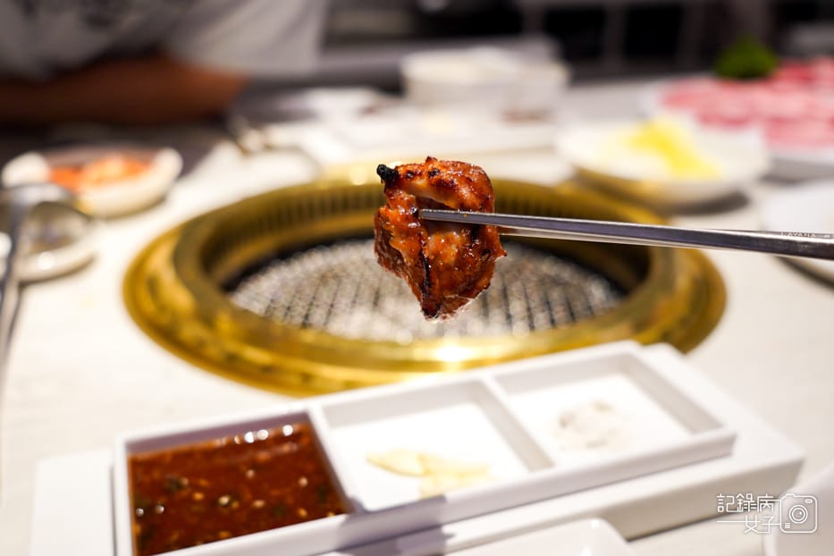 31台中輕井澤三山燒肉頂級日本A5和牛套餐牛肉火鍋專人烤蝦撥蝦.jpg 31台中輕井澤三山燒肉頂級日本A5和牛套餐牛肉火鍋專人烤蝦撥蝦.jpg