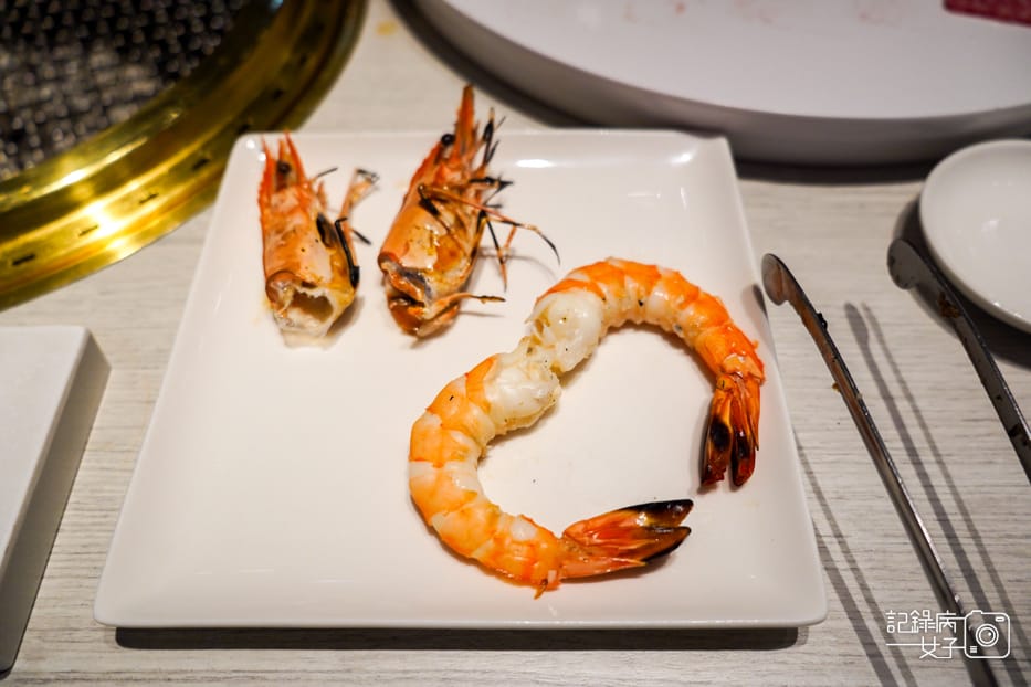 66台中輕井澤三山燒肉頂級日本A5和牛套餐牛肉火鍋專人烤蝦撥蝦.jpg 66台中輕井澤三山燒肉頂級日本A5和牛套餐牛肉火鍋專人烤蝦撥蝦.jpg