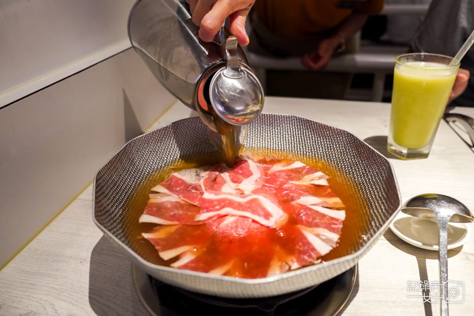 19台中輕井澤三山燒肉三山牛肉湯牛肉火鍋.jpg 19台中輕井澤三山燒肉三山牛肉湯牛肉火鍋.jpg