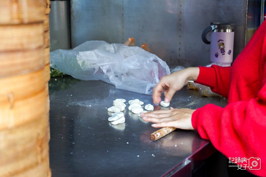 5新北鶯歌美食鶯歌老街郵局小籠包現做手作小籠包.jpg 5新北鶯歌美食鶯歌老街郵局小籠包現做手作小籠包.jpg