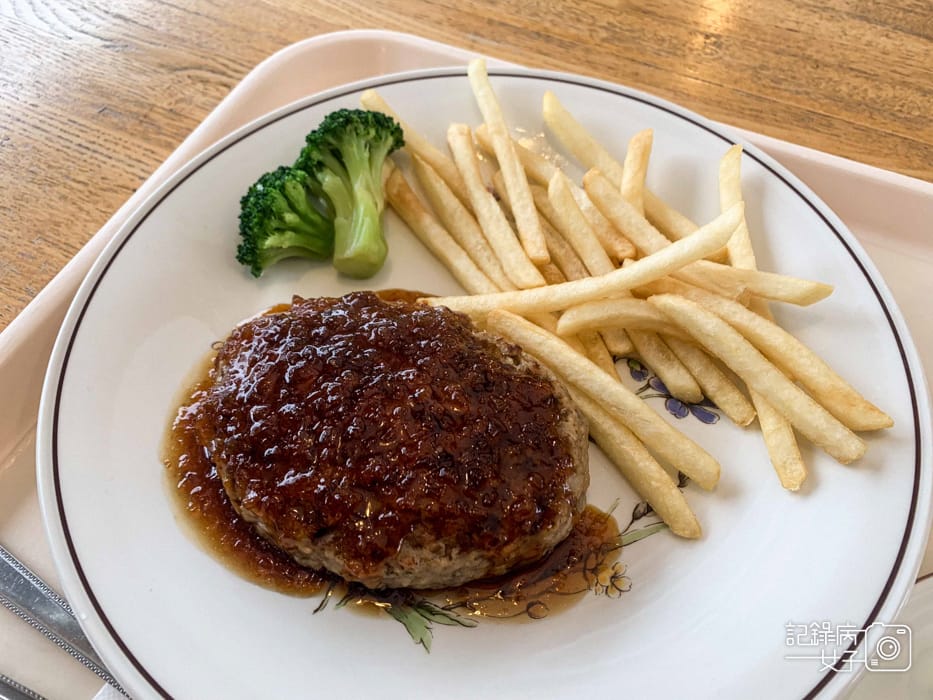 47日本岩手雫石滑雪雫石スキー場Alyeskaレストランアリエスカ漢堡排飯牛排飯.jpg 47日本岩手雫石滑雪雫石スキー場Alyeskaレストランアリエスカ漢堡排飯牛排飯.jpg