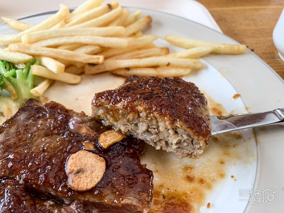 49日本岩手雫石滑雪雫石スキー場Alyeskaレストランアリエスカ漢堡排飯牛排飯.jpg 49日本岩手雫石滑雪雫石スキー場Alyeskaレストランアリエスカ漢堡排飯牛排飯.jpg