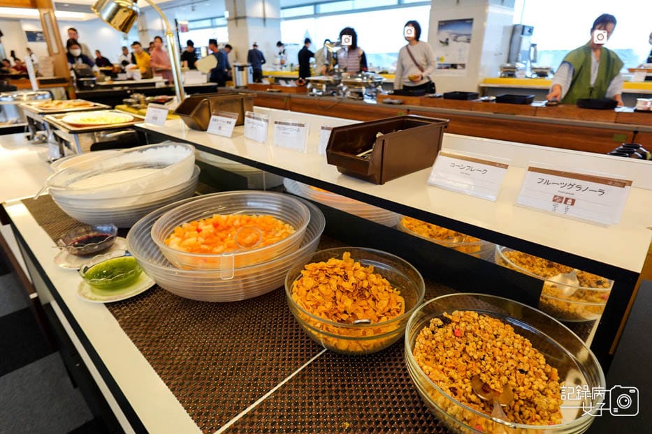 22雫石王子大飯店プリンスホテル早餐Prince Room自助餐廳岩井牛奶日本優格.jpg 22雫石王子大飯店プリンスホテル早餐Prince Room自助餐廳岩井牛奶日本優格.jpg