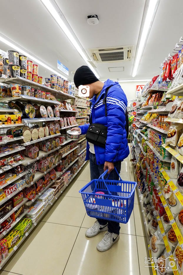 2日本LAWSON超商開箱BRULEE烤布蕾生牛乳布丁生乳捲.jpg 2日本LAWSON超商開箱BRULEE烤布蕾生牛乳布丁生乳捲.jpg