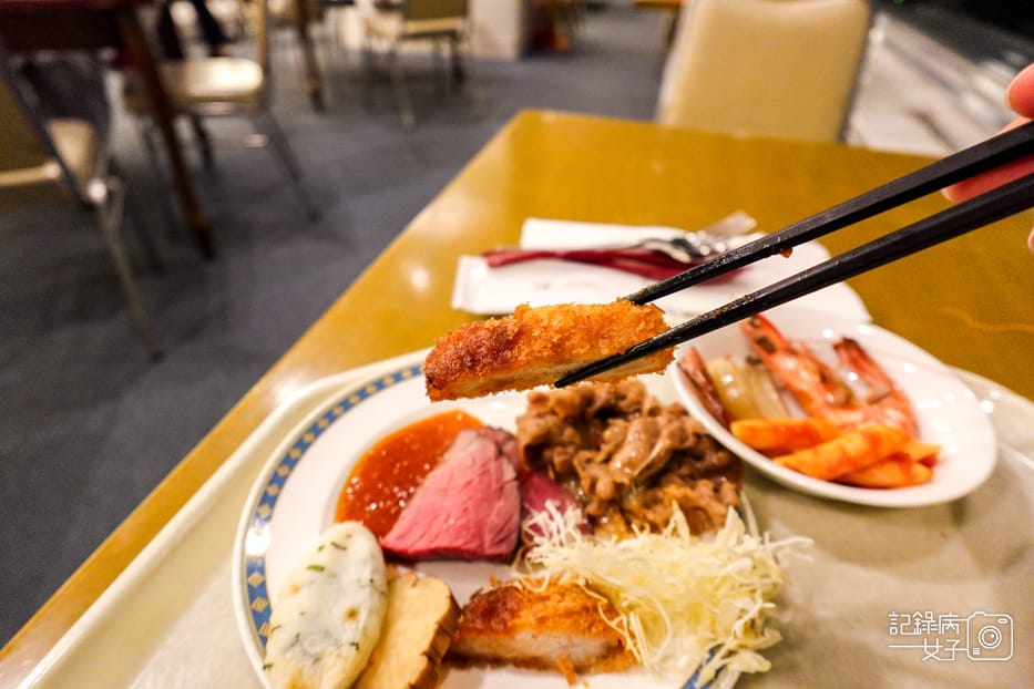 38雫石王子大飯店プリンスホテルPrince Room自助餐牛排炸豬排.jpg 38雫石王子大飯店プリンスホテルPrince Room自助餐牛排炸豬排.jpg