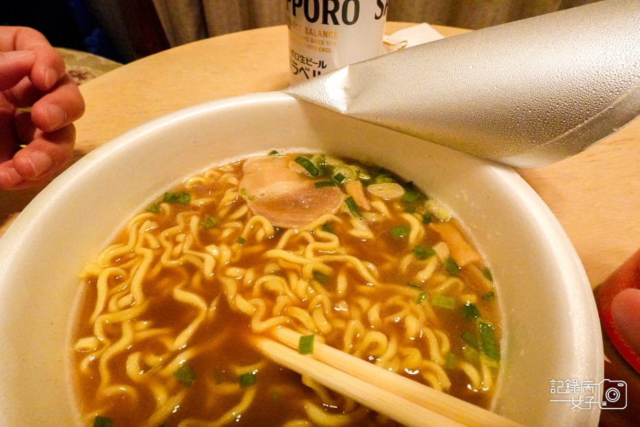 29日本LAWSON超商開箱ススギャメンヤゼ ットンニボシラーメン豚骨拉麵泡麵.jpg 29日本LAWSON超商開箱ススギャメンヤゼ ットンニボシラーメン豚骨拉麵泡麵.jpg