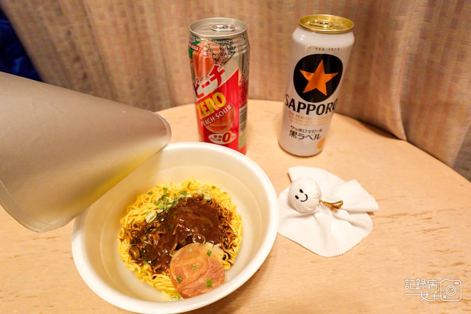 27日本LAWSON超商開箱ススギャメンヤゼ ットンニボシラーメン豚骨拉麵泡麵.jpg 27日本LAWSON超商開箱ススギャメンヤゼ ットンニボシラーメン豚骨拉麵泡麵.jpg