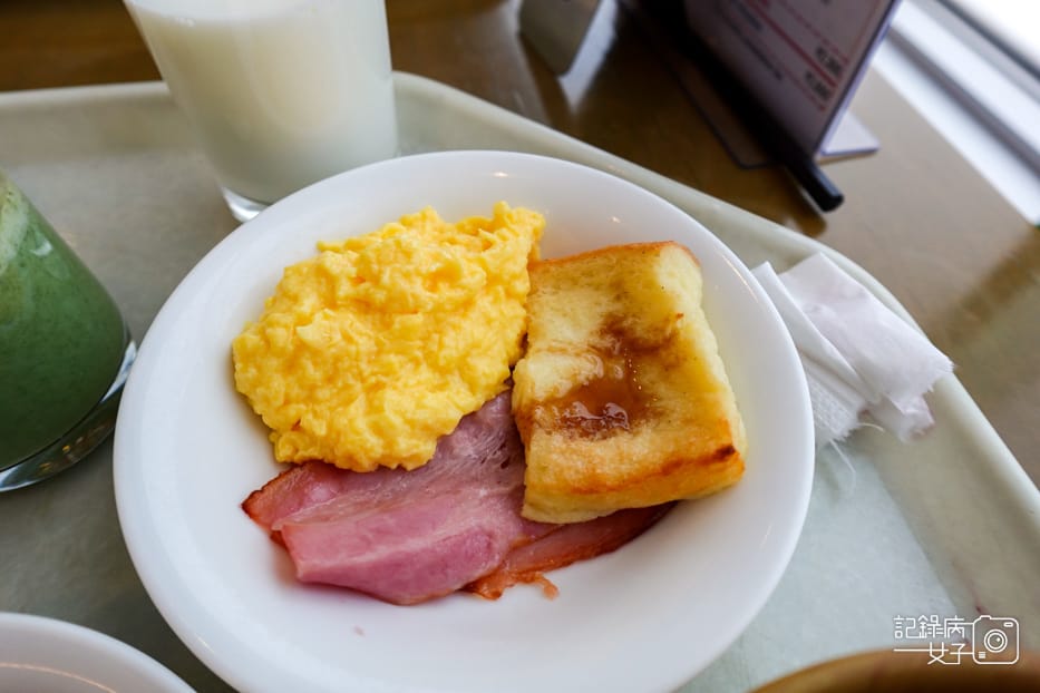 45雫石王子大飯店プリンスホテル早餐Prince Room自助餐廳岩井牛奶日本優格.jpg 45雫石王子大飯店プリンスホテル早餐Prince Room自助餐廳岩井牛奶日本優格.jpg