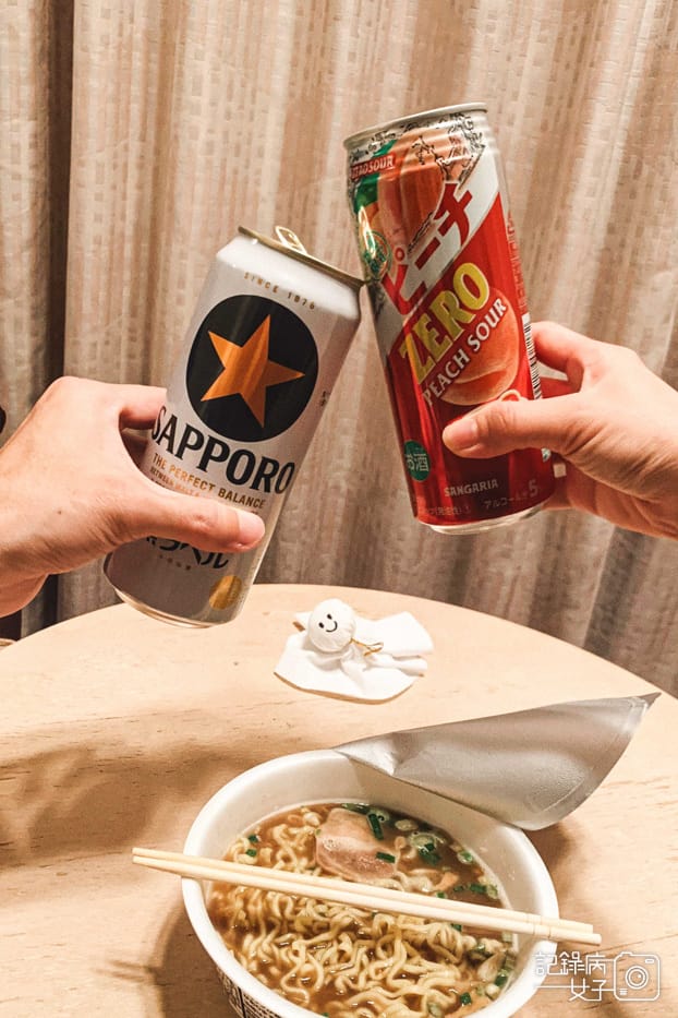 35日本LAWSON超商開箱BRULEE烤布蕾生牛乳布丁生乳捲.jpg 35日本LAWSON超商開箱BRULEE烤布蕾生牛乳布丁生乳捲.jpg