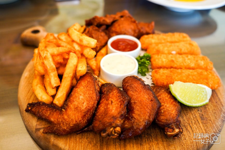 23陽明山美軍宿舍群餐廳The Café By 想陽明山炸物拼盤.jpg