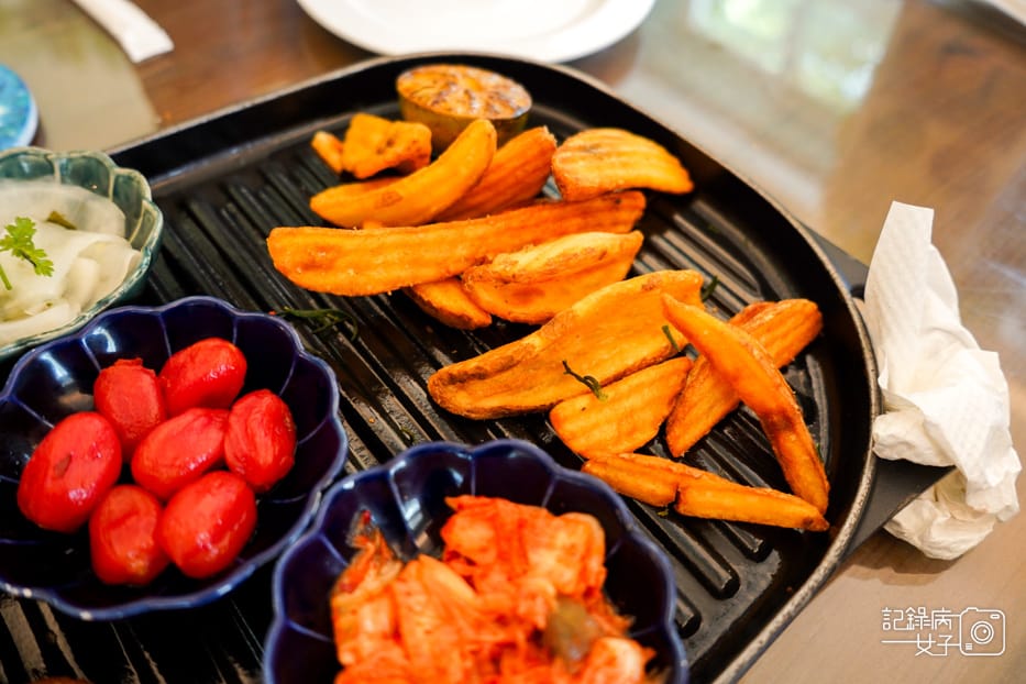 45陽明山美軍宿舍群The Café By 想陽明山香烤黃金放養半土雞襯迷迭香薯條.jpg