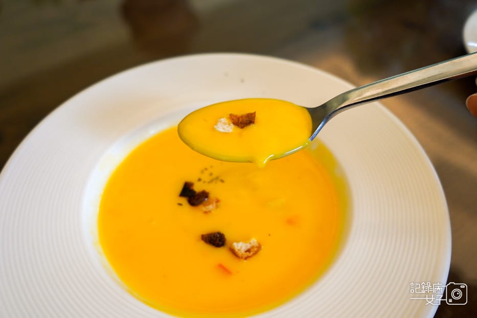 18陽明山美軍宿舍群餐廳The Café By 想陽明山南瓜濃湯.jpg