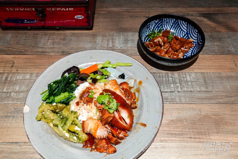 14新北三重美食光興腿庫飯魯大腸魯肉便當.jpg
