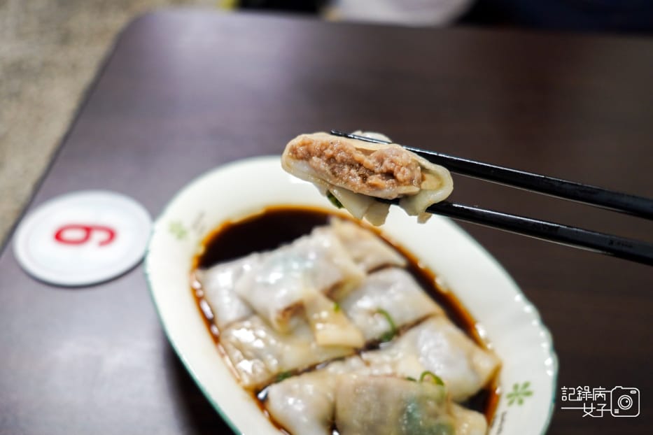 31新竹老港陳招牌醬油蛋意麵牛肉腸粉紅油炒手.jpg 31新竹老港陳招牌醬油蛋意麵牛肉腸粉紅油炒手.jpg